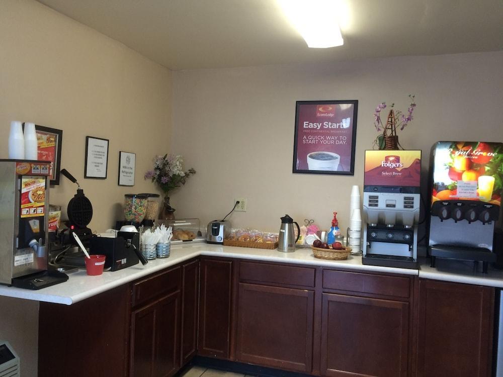 Econo Lodge Easton Route 50 Экстерьер фото