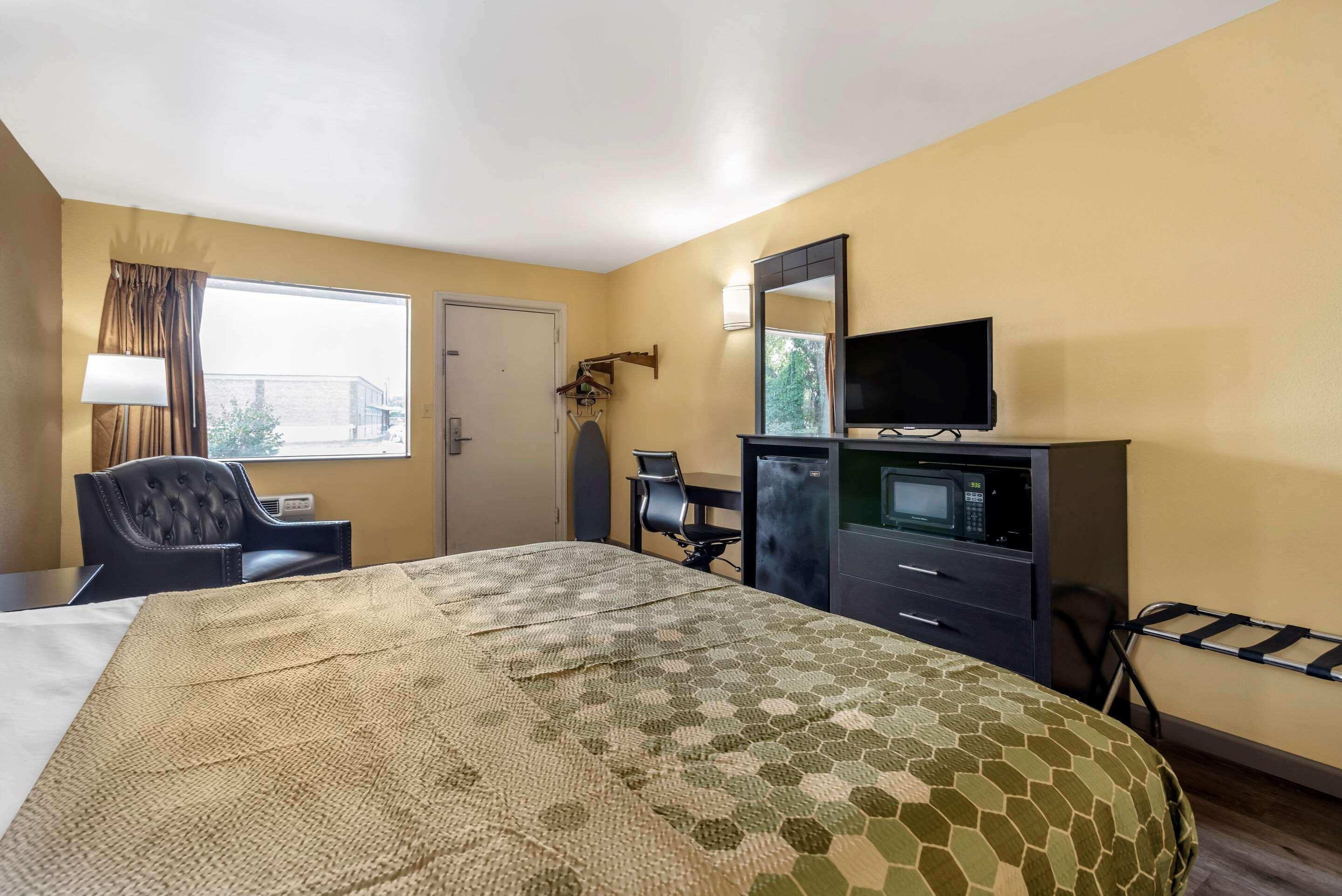 Econo Lodge Easton Route 50 Экстерьер фото