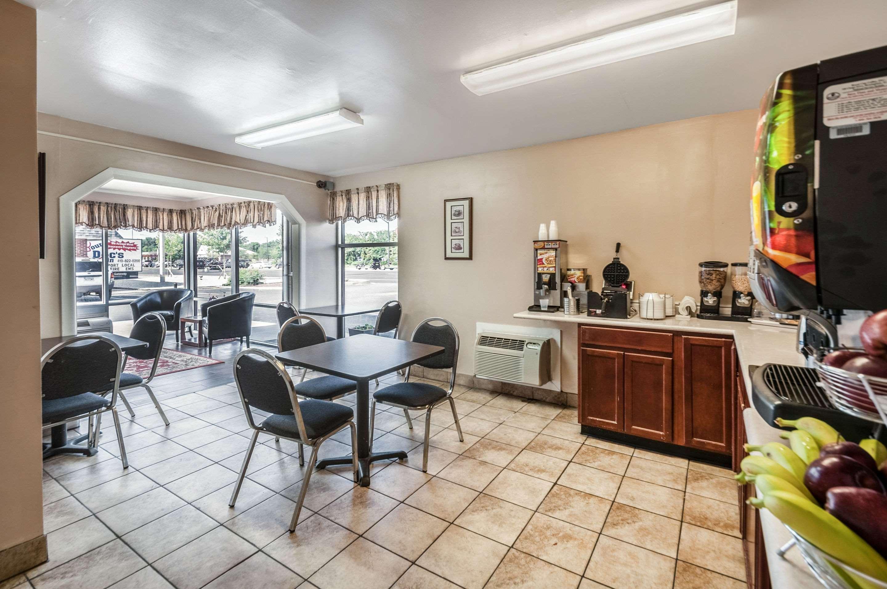 Econo Lodge Easton Route 50 Экстерьер фото